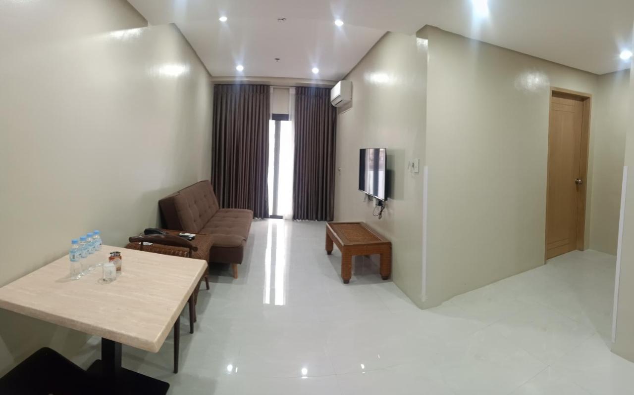 Cebu Family Suites Powered By Cocotel Exteriör bild